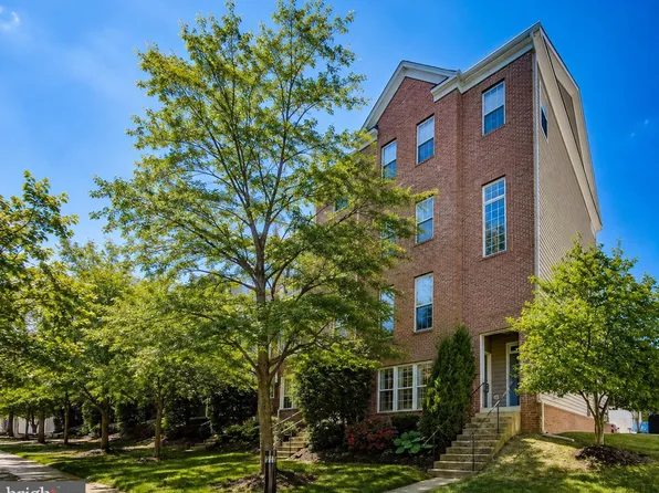 2288 Margraf Cir, Woodbridge, VA 22191