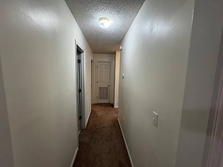801 Hopeton Ct — Photo 14