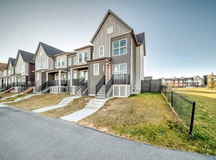 9053 E 46th St NE, Calgary, AB T3J0Y9