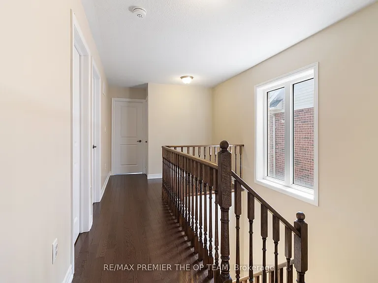 17 True Blue Cres — Photo 24