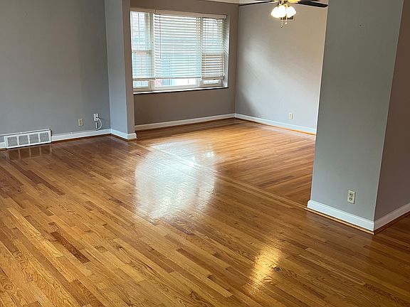 3rd image of 7950 Delmar Blvd #2