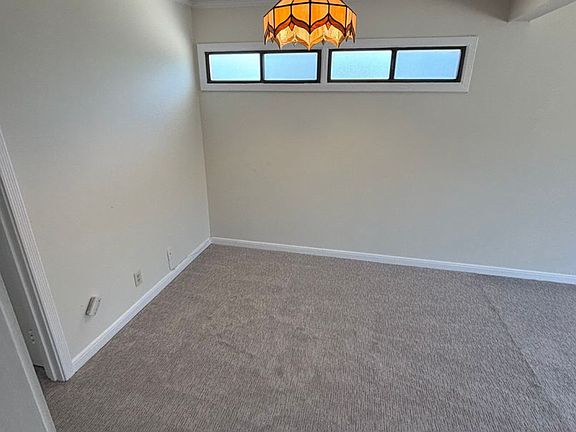 3rd image of 1025 Noel Dr #E