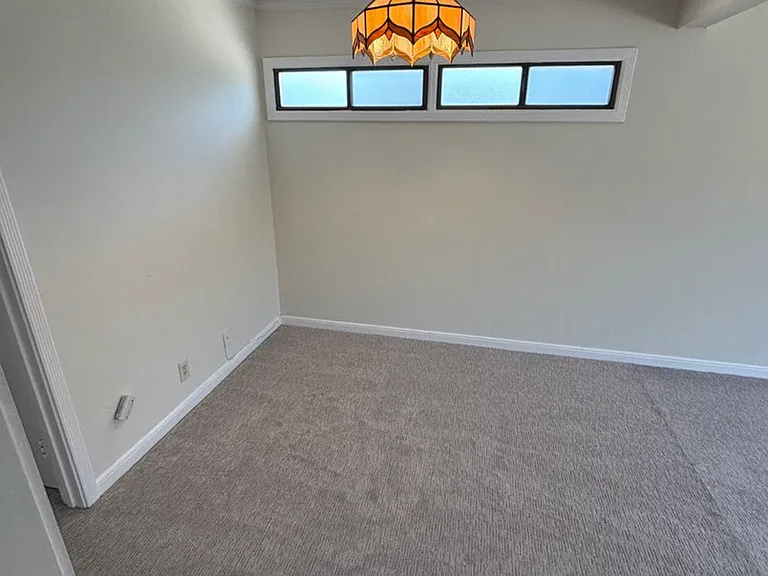 1025 Noel Dr #E — Photo 3