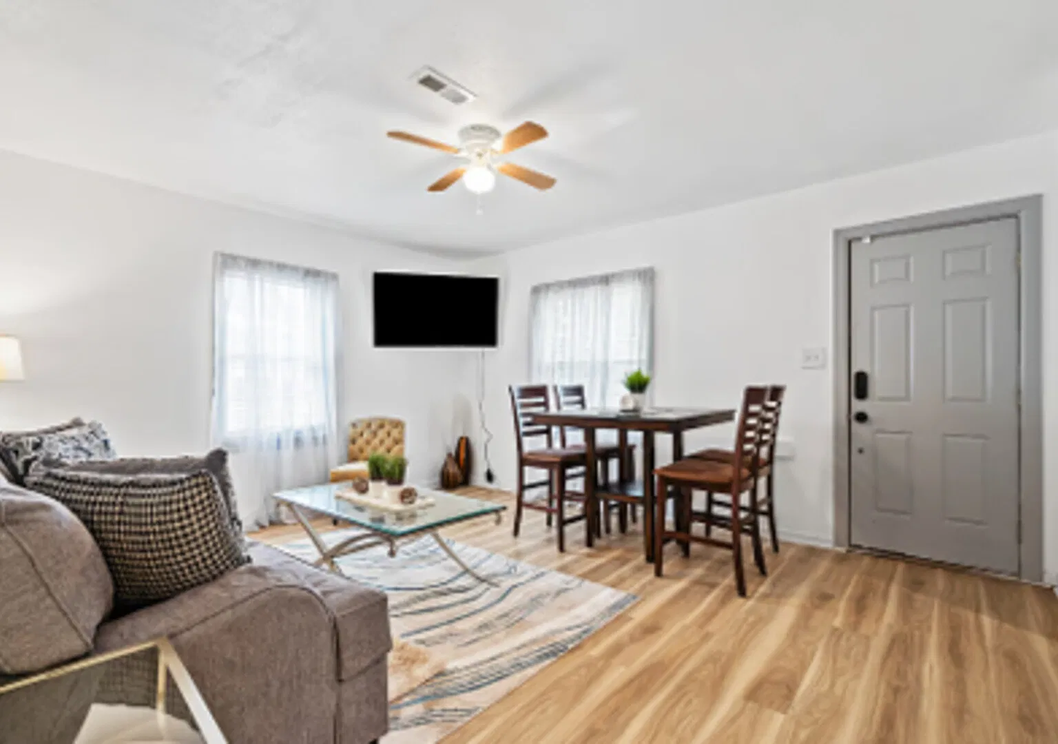 Charming Family Retreat--Spacious Home | Cozy Comforts | Vibrant Char — Photo 1
