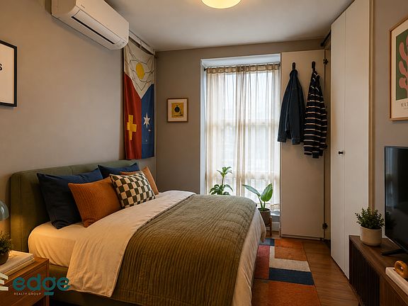 5th image of 259 Evergreen Ave #3B