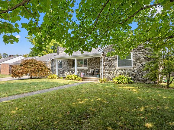 5th image of 537 Springhill Dr