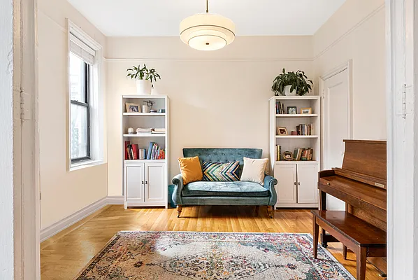 Rented by Compass | media 6