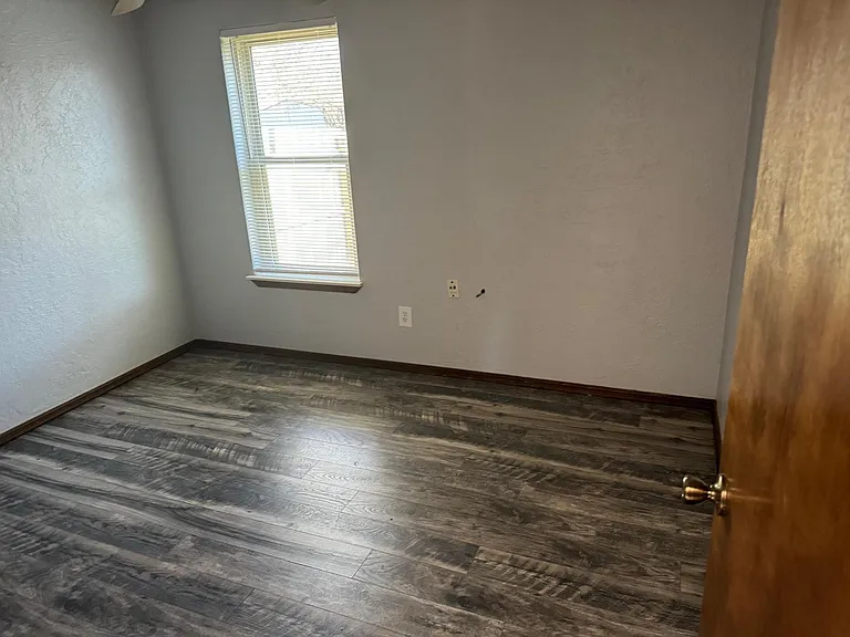 8606 S Brookline Pl — Photo 3
