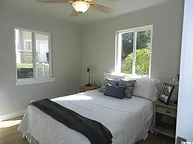 1795 E Gunderson Ln — Photo 16