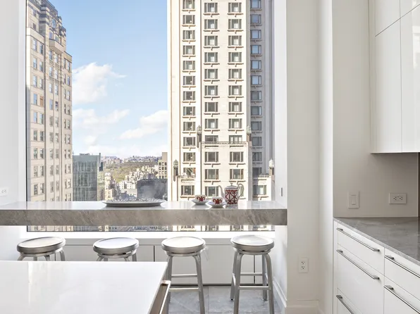 432 Park Avenue image 13 of 15