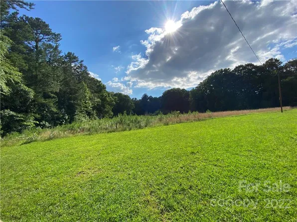 3900 Litchfield Rd #1, Charlotte, NC 28211