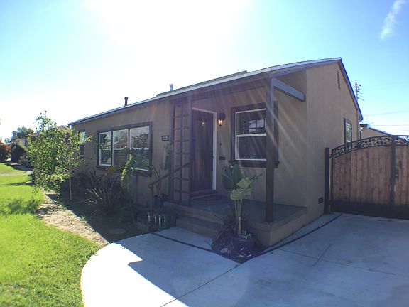 2nd image of 1039 Hollowell St