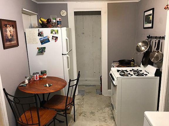 5th image of 1458 N Wieland St #2B