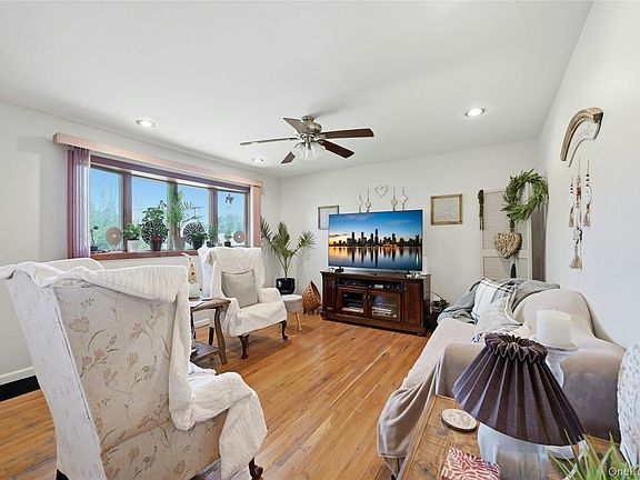 5th image of 50 Arlene Drive