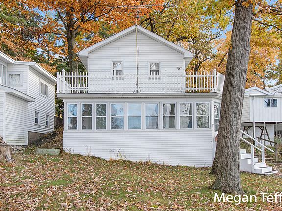 2nd image of 251 Lake Dr