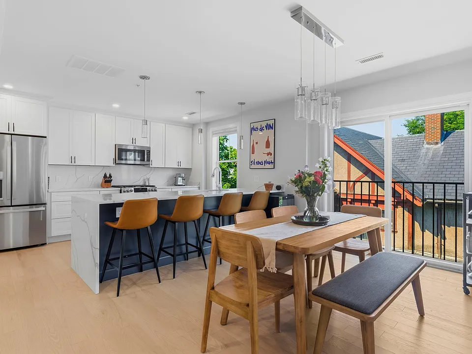 52 W Emerson St #6