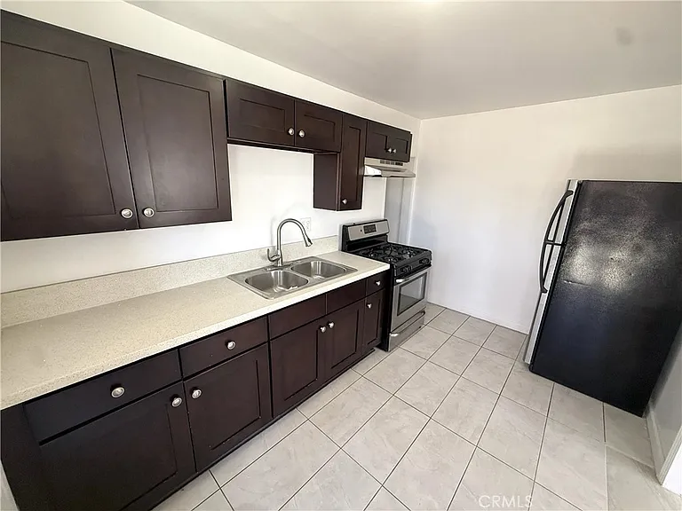 12924 Prairie Ave #A — Photo 7