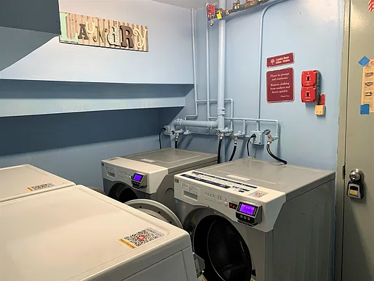 Rented by Bond New York | media 7