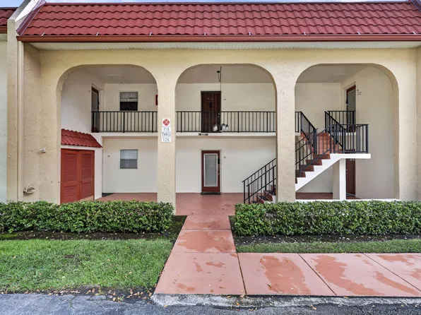 120 Lake Frances Drive, West Palm Beach, FL 33411