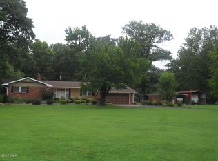 940 E 27th St, Baxter Springs, KS 66713