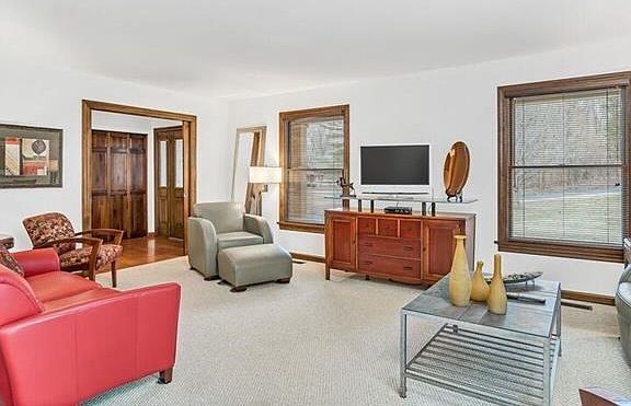 4th image of 18321 Fleur De Lis Dr