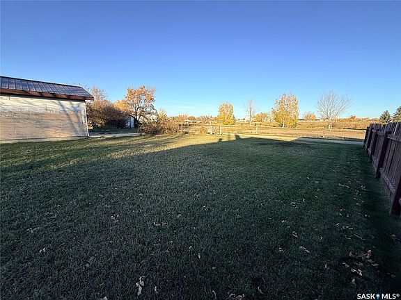 4th image of 61 14th Avenue SE