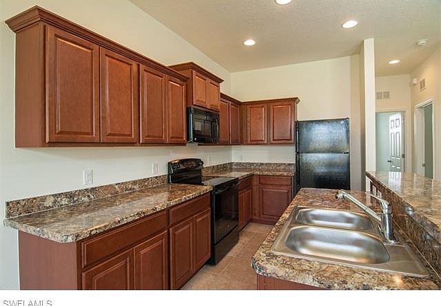 2nd image of 1302 SW 18th St