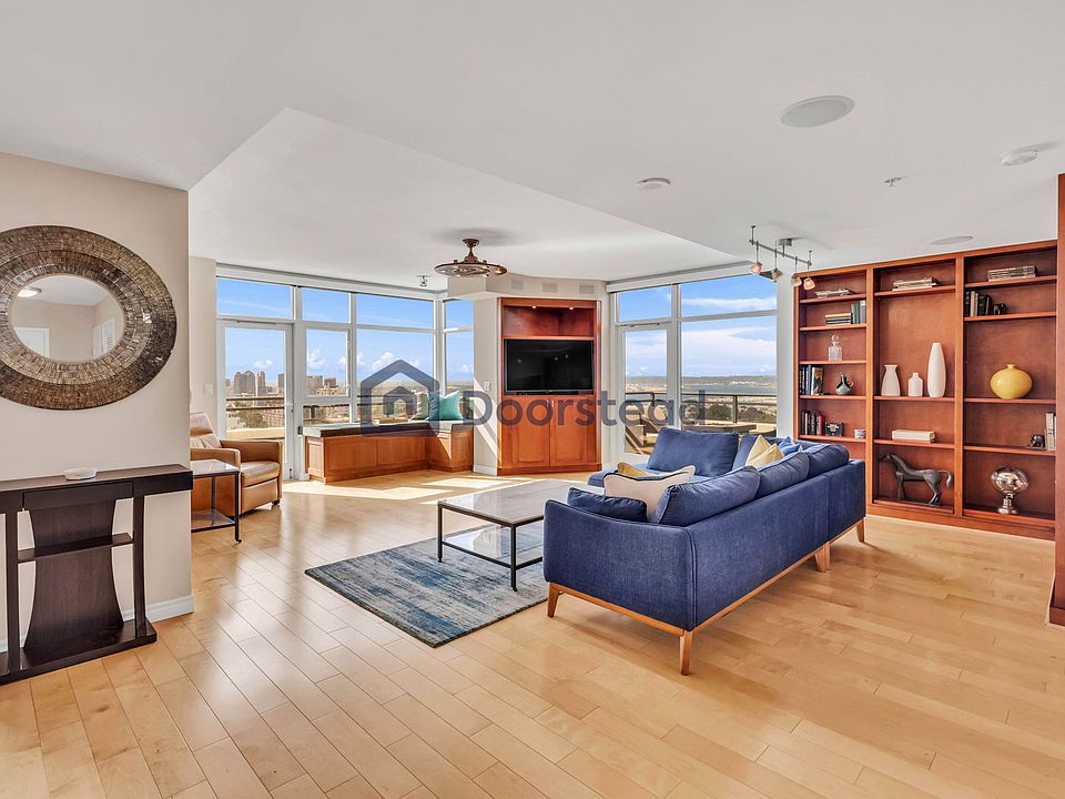 1st image of 475 Redwood St #1205
