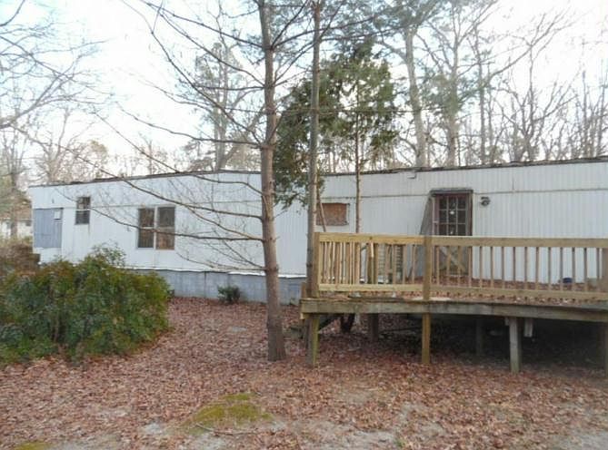 2nd image of 301 Jute Rd