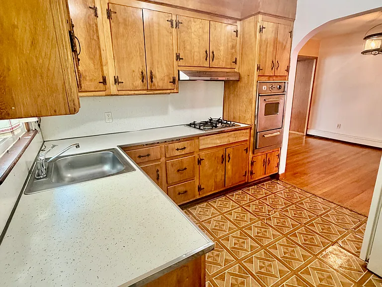312 Davis Ave #2 — Photo 10