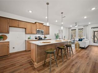 112 Harmony Cir, Cartersville, GA 30120