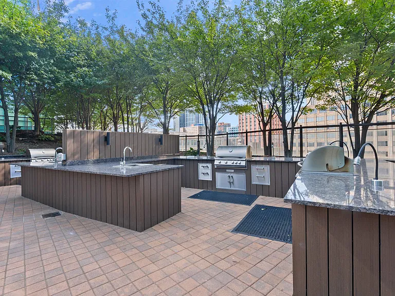 77 Hudson St #2412 — Photo 26