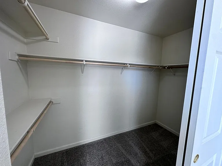7821 Cadiz Ct — Photo 16