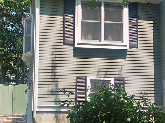 5th image of 6 Forest St