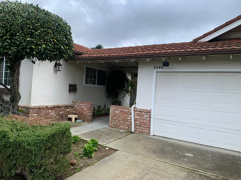 5540 Harwood Rd — Photo 3