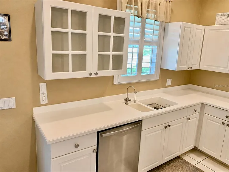 2775 Royal Palm Dr — Photo 17