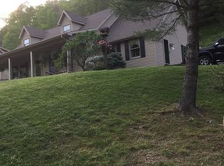 1328 Right Fork Of Cowpen Rd, Pikeville, KY 41501