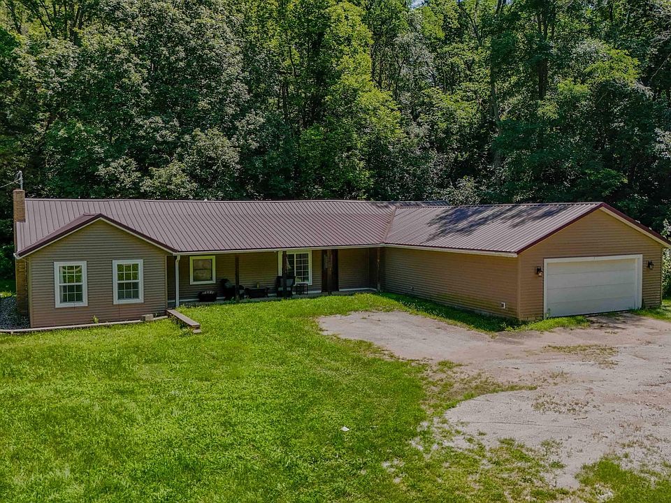 1st image of 1562 Spring Bay Rd