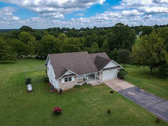 7511 Lawrence 1202-115