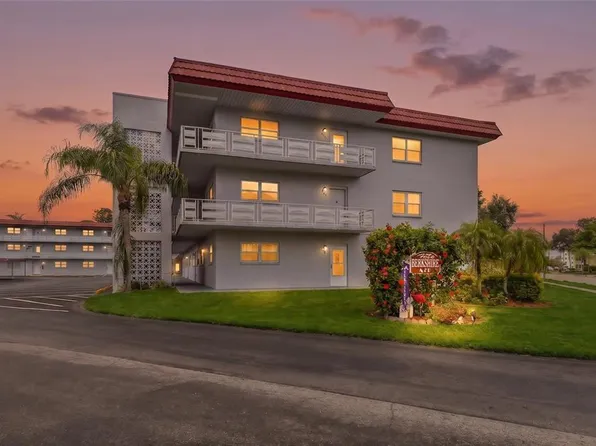5660 80th St N #208A, Saint Petersburg, FL 33709