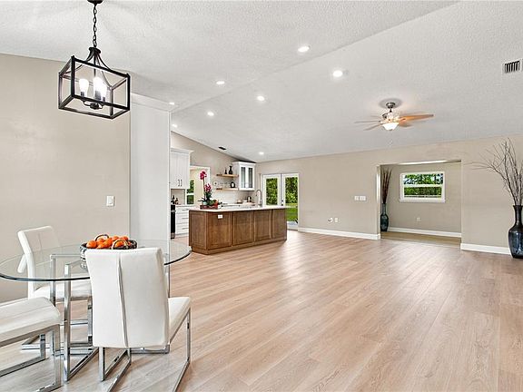 5th image of 3934 BURKHOLM ROAD