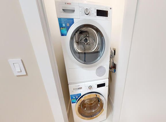 4th image of 310 Greenwich St APT 35F