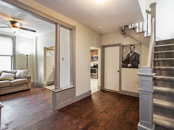 4th image of 270 Gidney Ave