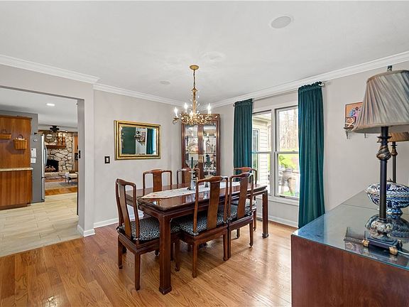 5th image of 823 Ponderosa Dr