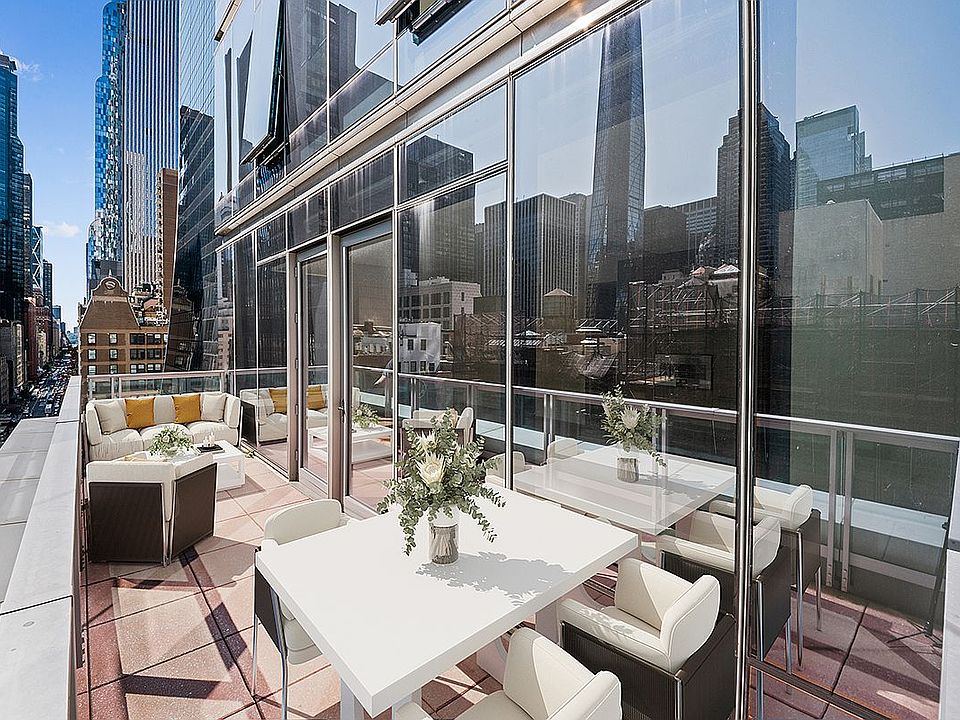 1st image of 7 W 57th St #14