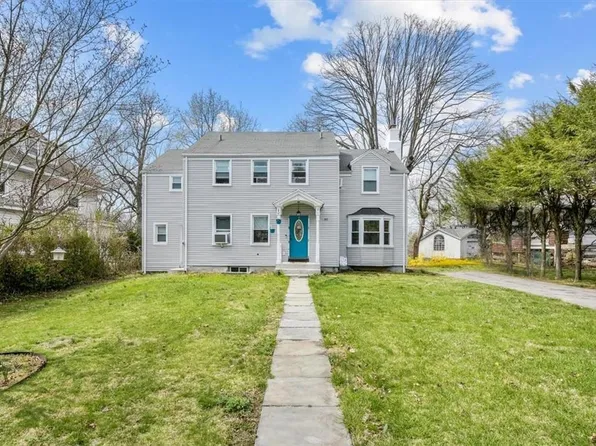 30 Ridgeview Avenue, White Plains, NY 10606
