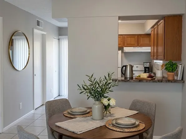 2426 E Waltann Ln, Phoenix, AZ 85032