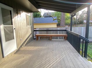 881 NE 67th Ave, Hillsboro, OR 97124