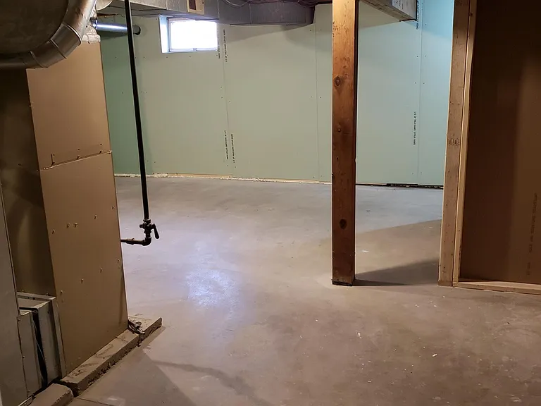 405 E Mumford Dr — Photo 29