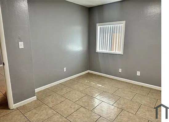 115 W Hill Dr #11 — Photo 21
